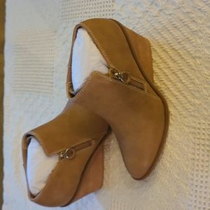 Dr Scholl's Melody ankle booties